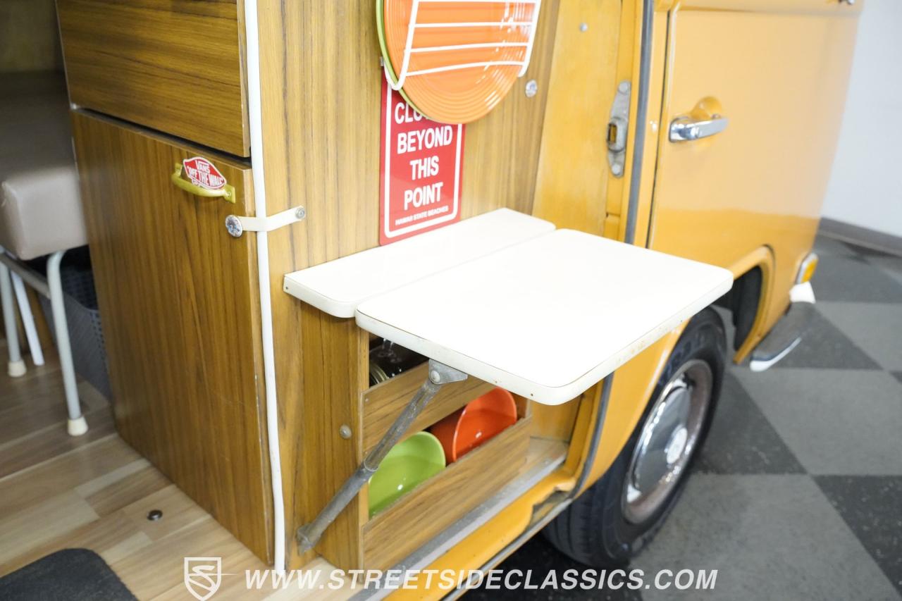 1972 Volkswagen Westfalia Camper