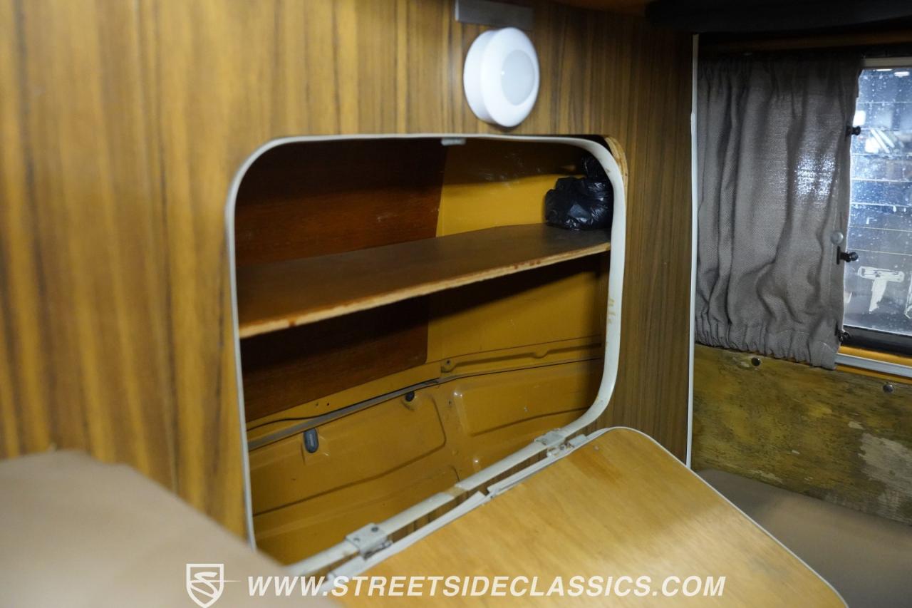 1972 Volkswagen Westfalia Camper