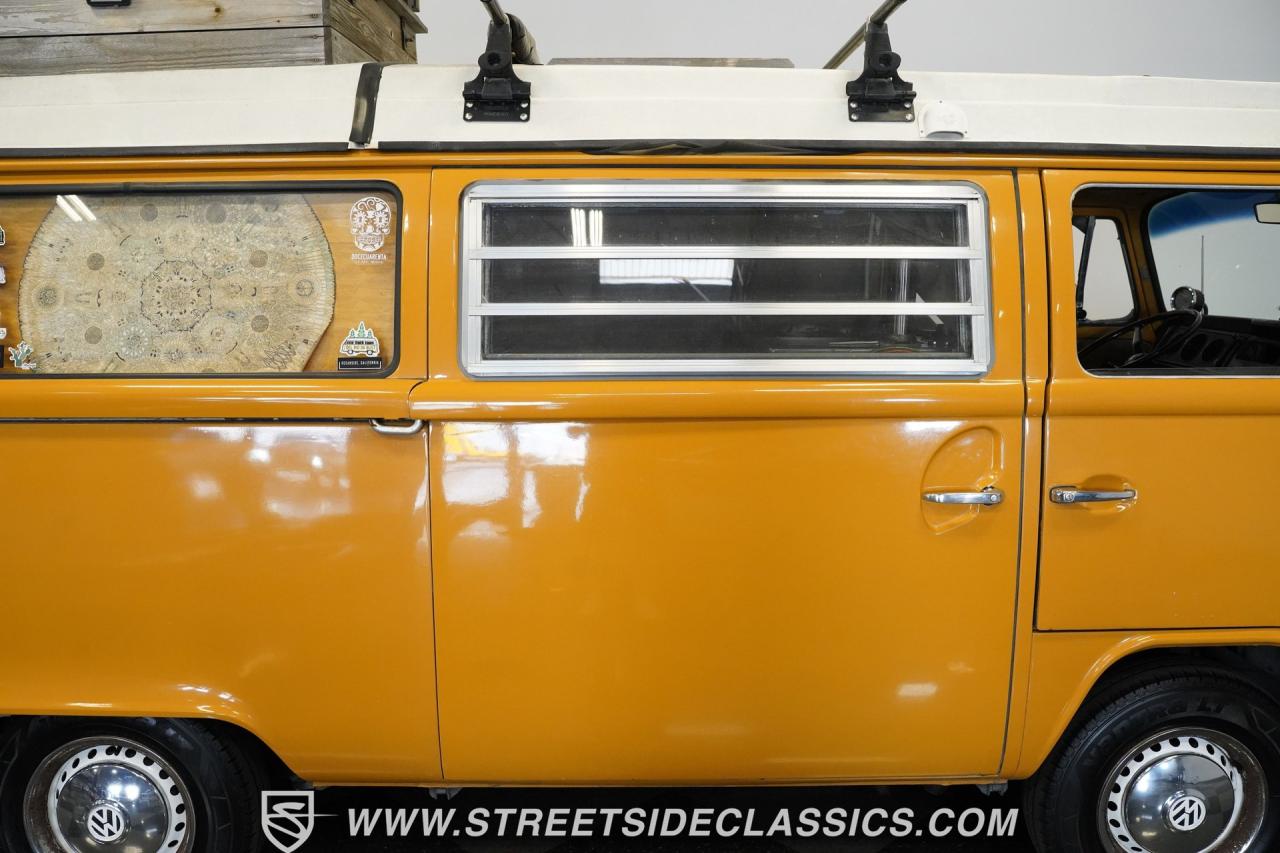 1972 Volkswagen Westfalia Camper