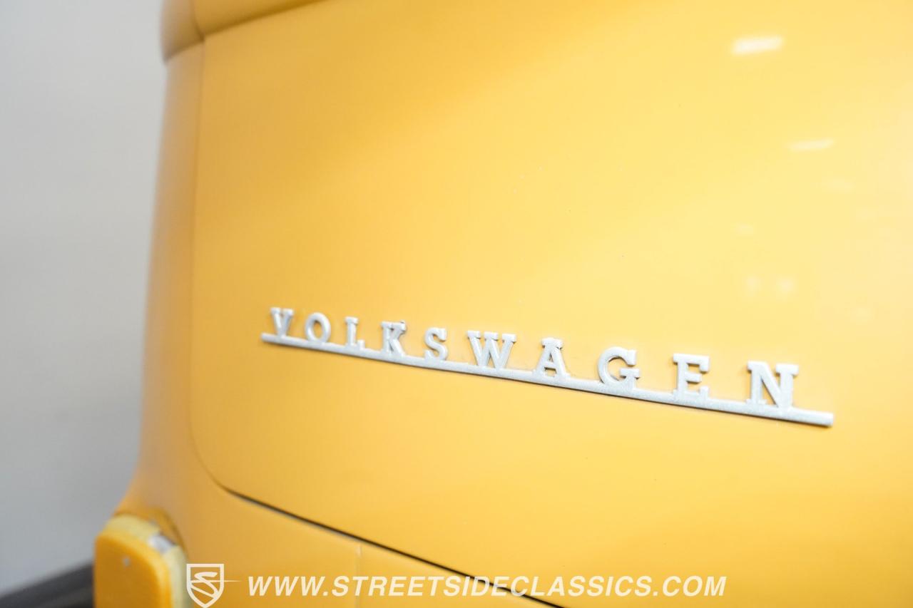 1972 Volkswagen Westfalia Camper