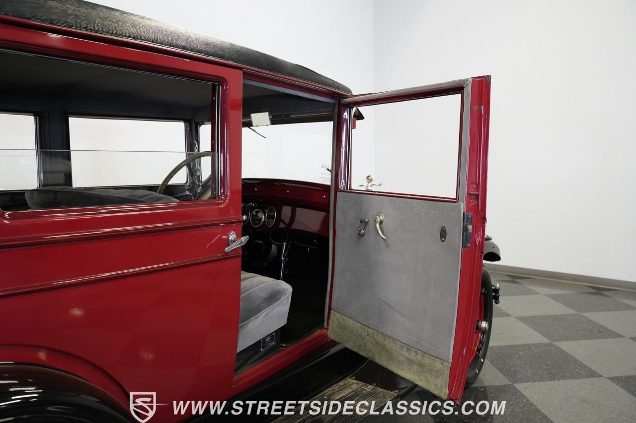 1927 Chevrolet Imperial Landau