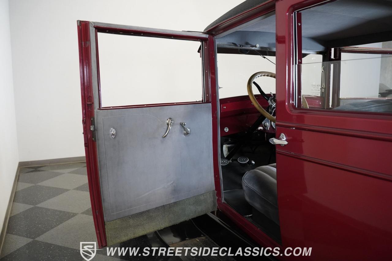 1927 Chevrolet Imperial Landau