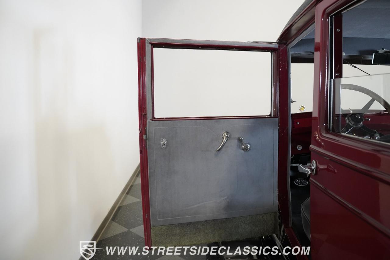 1927 Chevrolet Imperial Landau