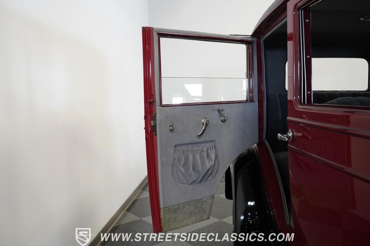 1927 Chevrolet Imperial Landau