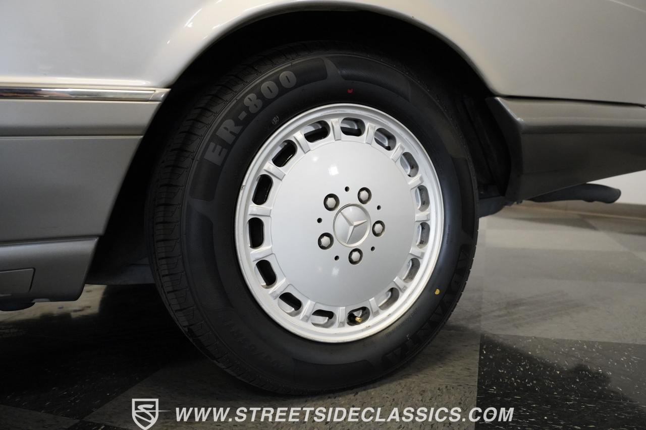 1990 Mercedes - Benz 560SEC