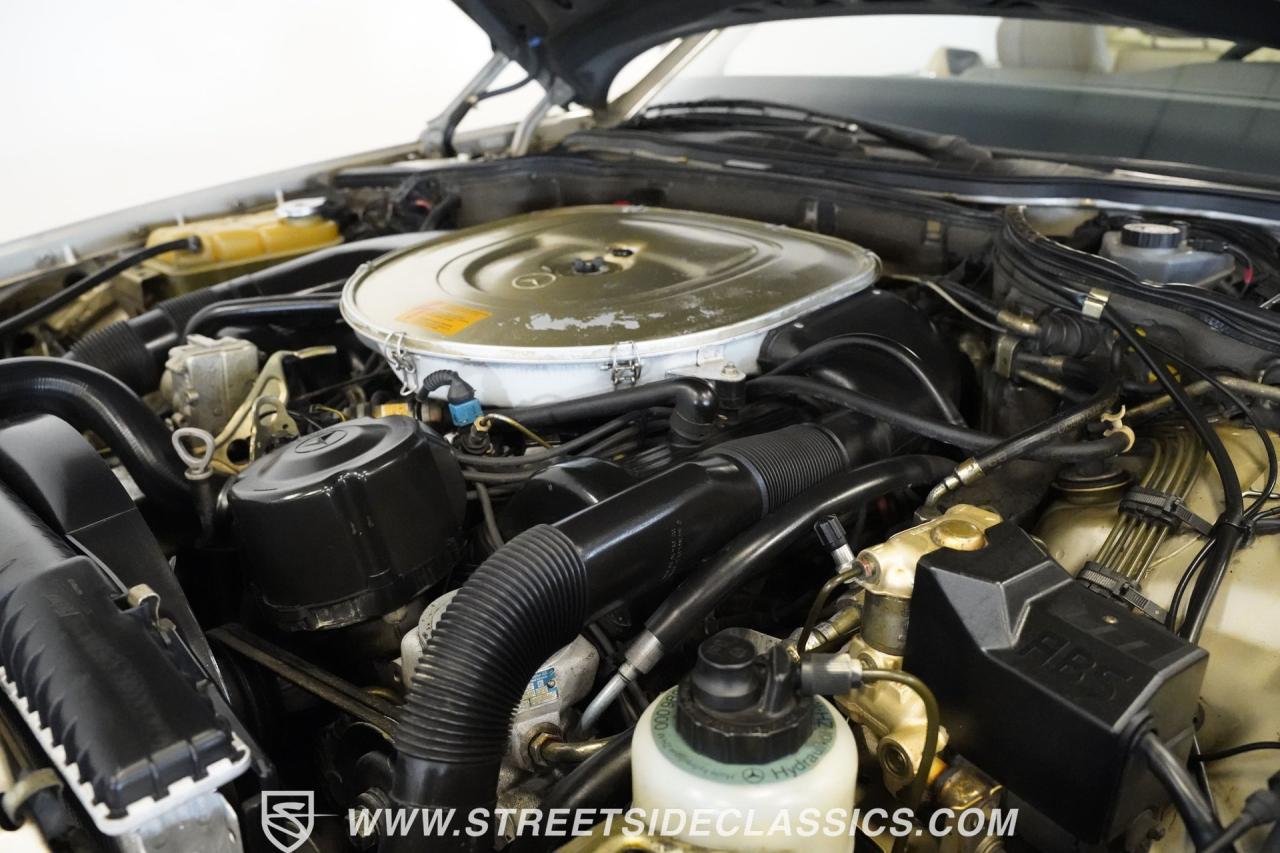 1990 Mercedes - Benz 560SEC