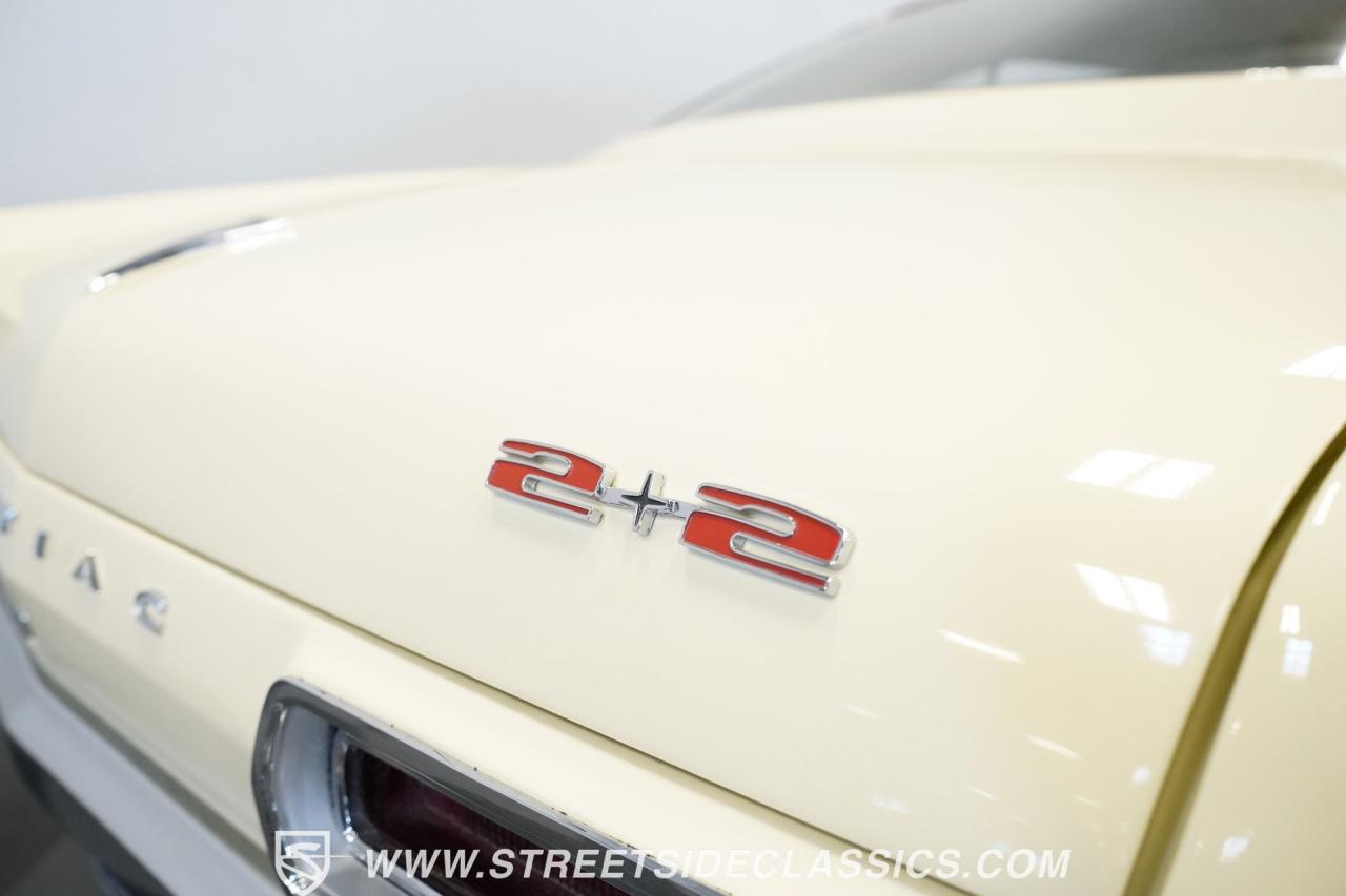 1966 Pontiac 2+2 Hardtop