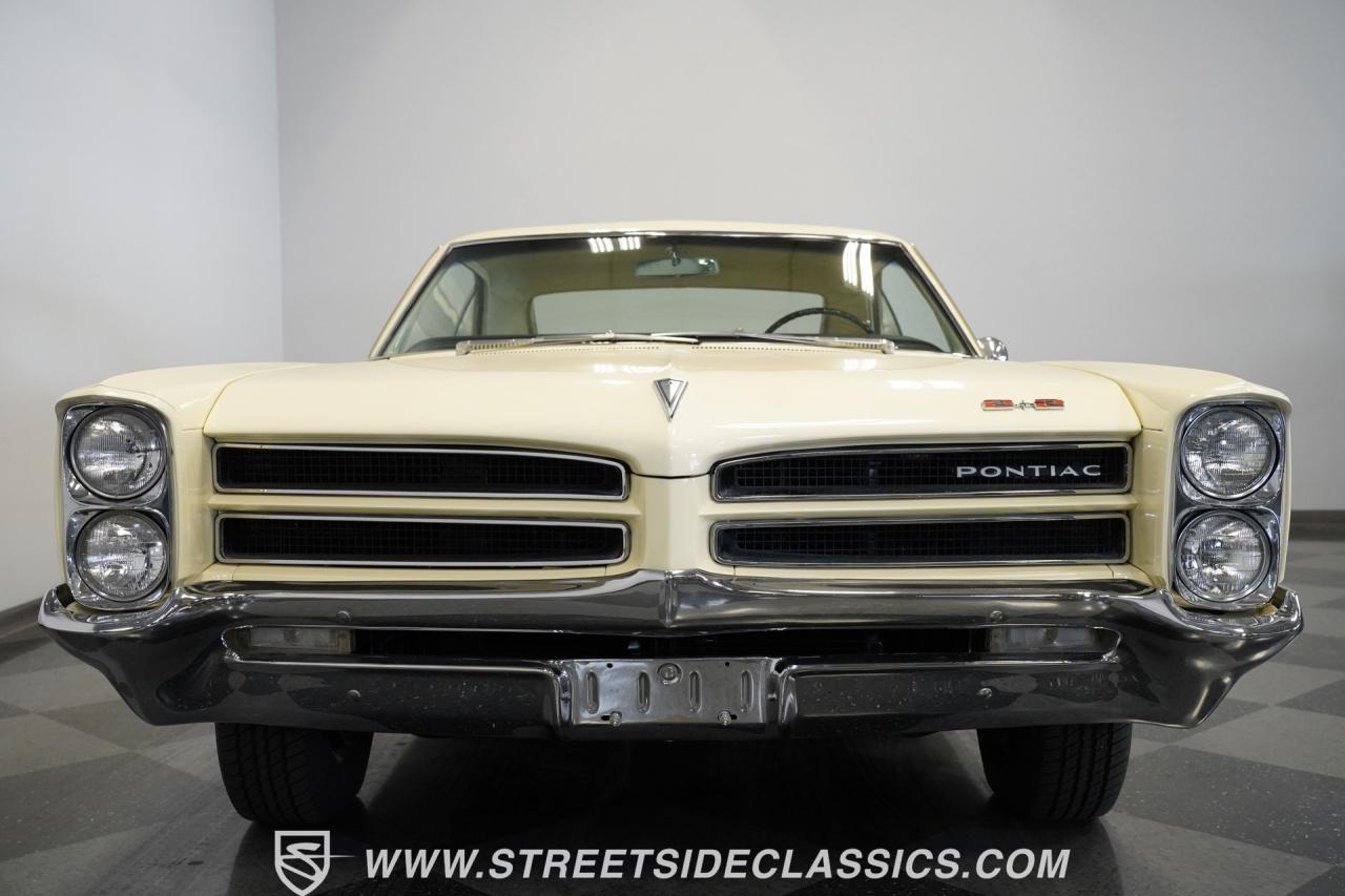 1966 Pontiac 2+2 Hardtop