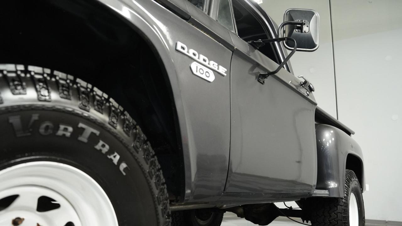 1965 Dodge Power Wagon W100 4x4