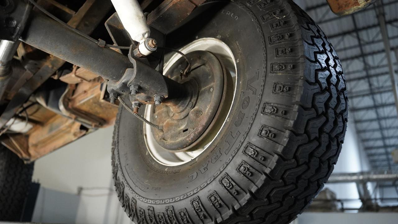 1965 Dodge Power Wagon W100 4x4