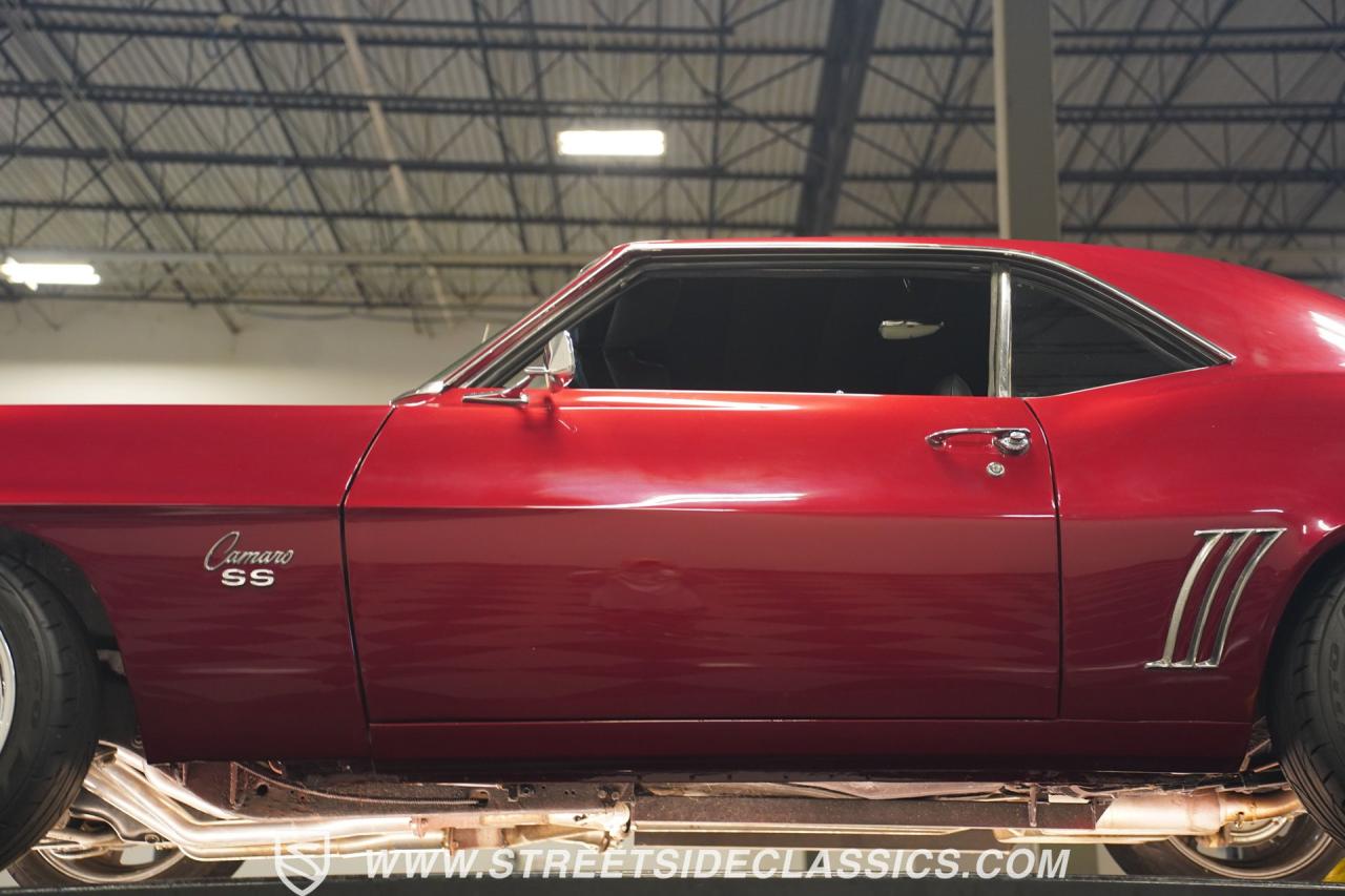 1969 Chevrolet Camaro SS Tribute