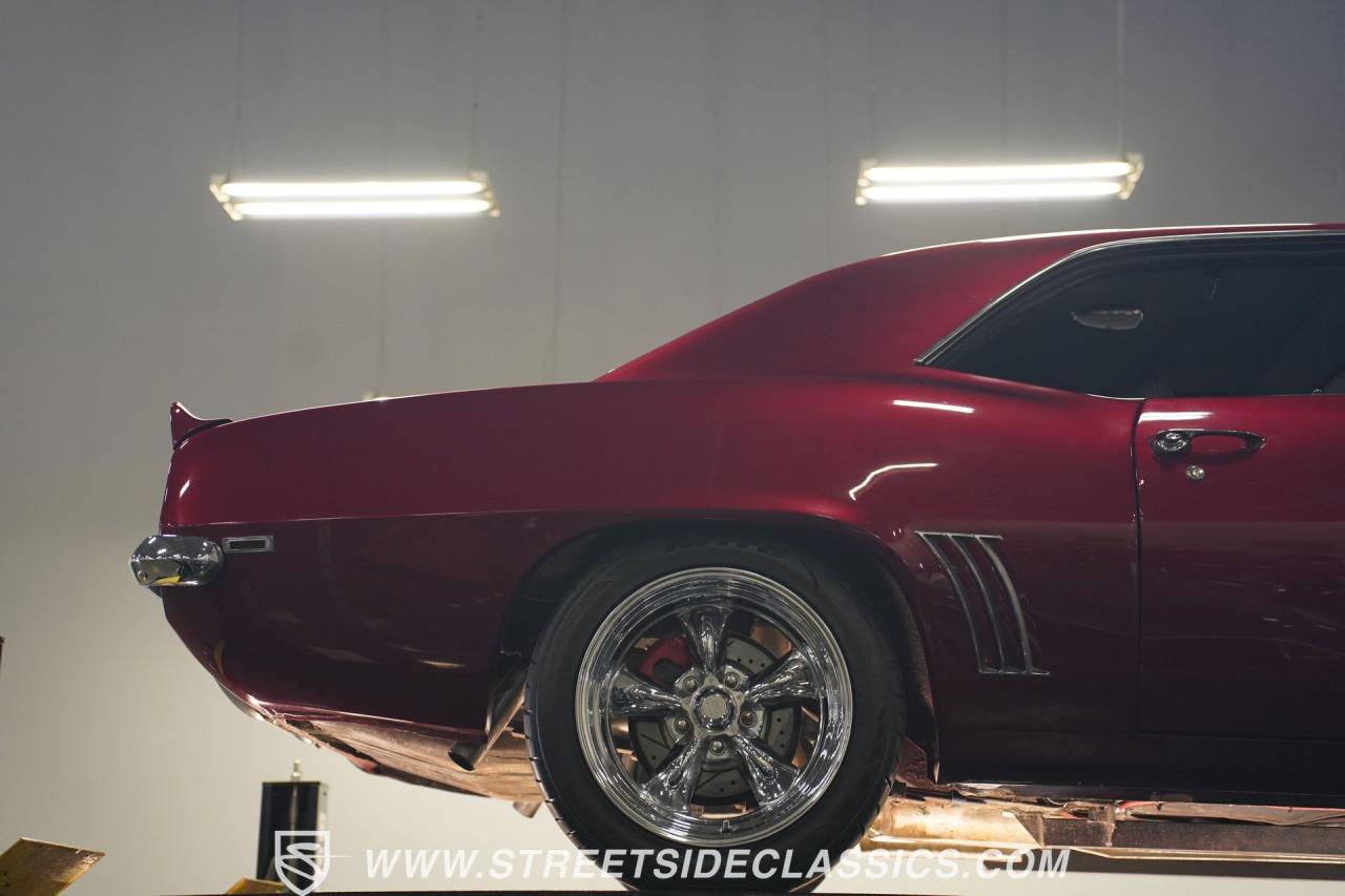 1969 Chevrolet Camaro SS Tribute