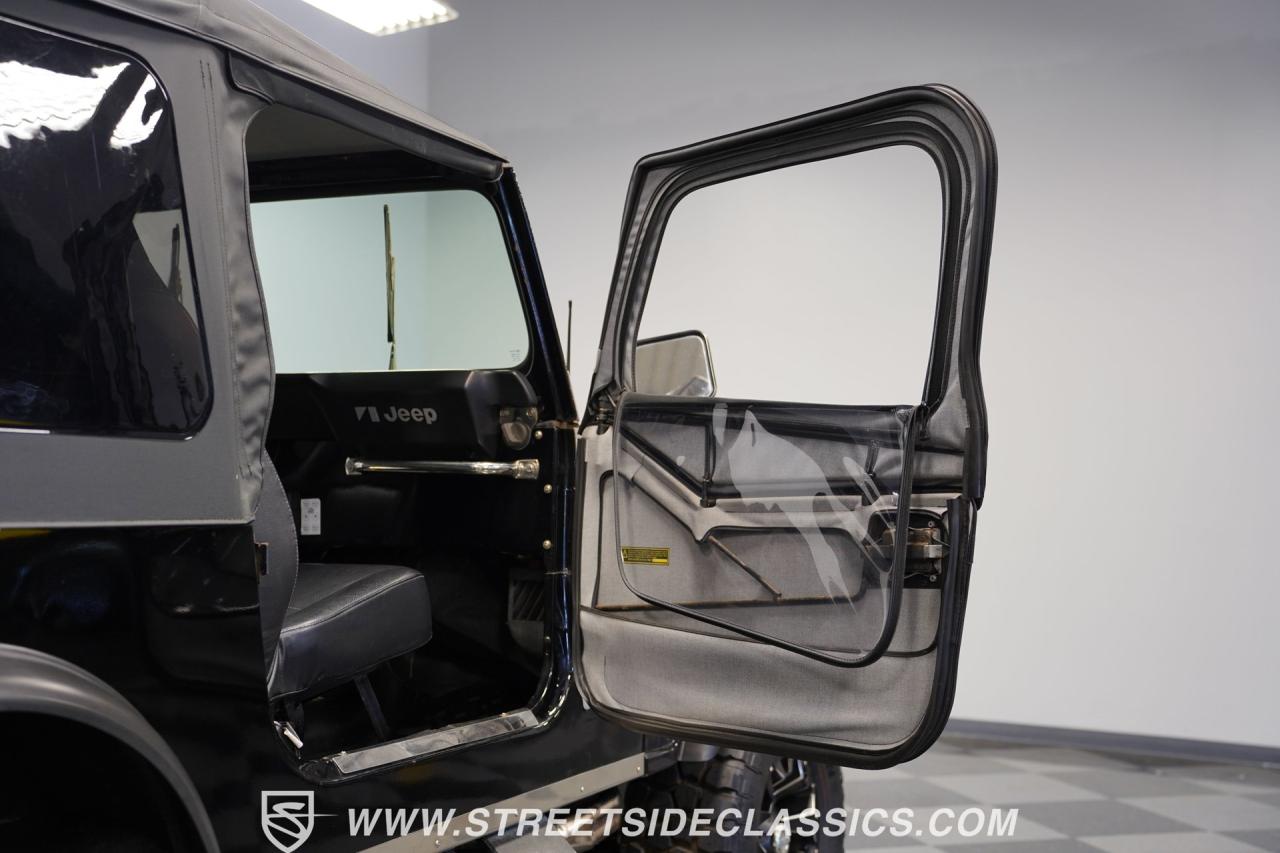 1983 Jeep CJ7 5.3 LS