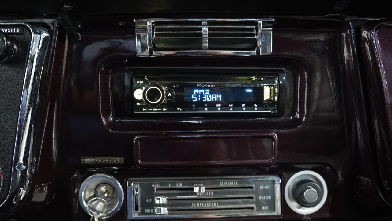 1972 Chevrolet C10 LS Restomod