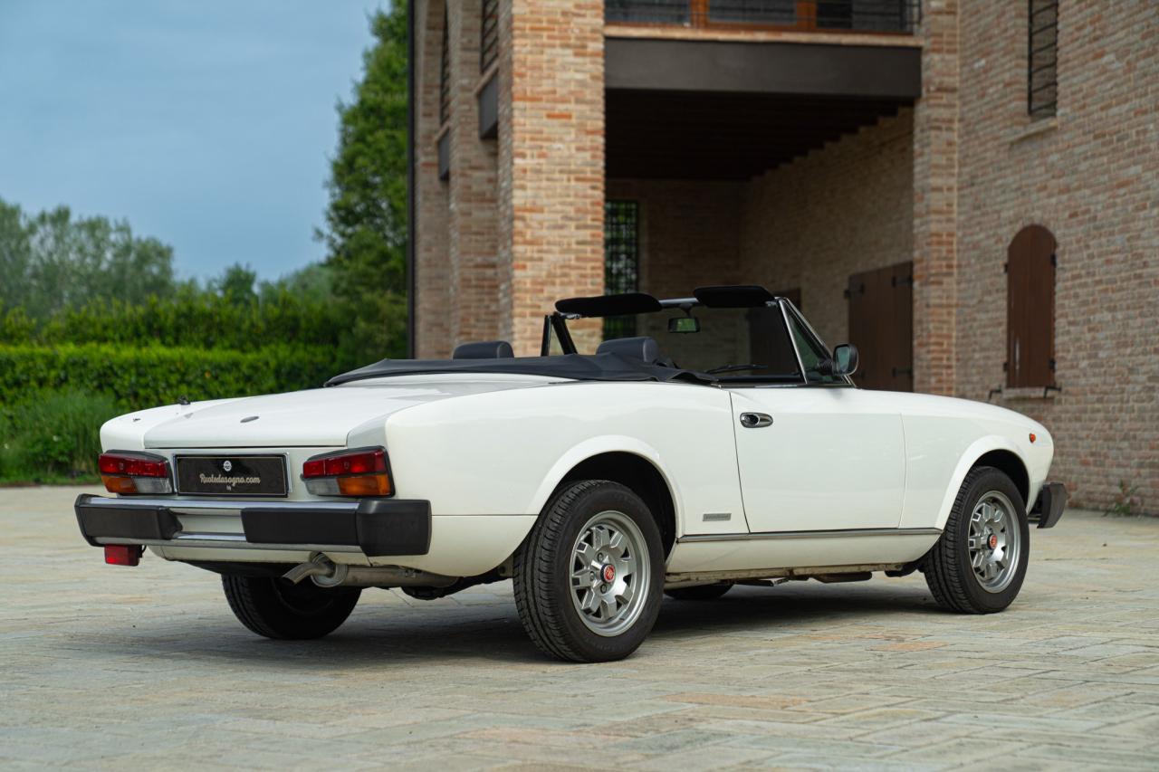 1981 Fiat PININFARINA SPIDEREUROPA