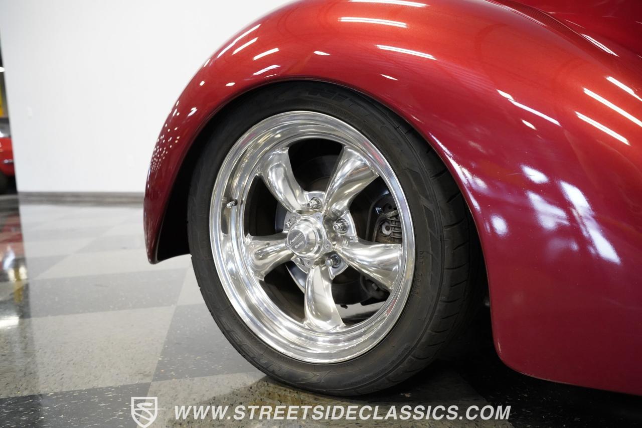 1937 Ford Cabriolet Street Rod