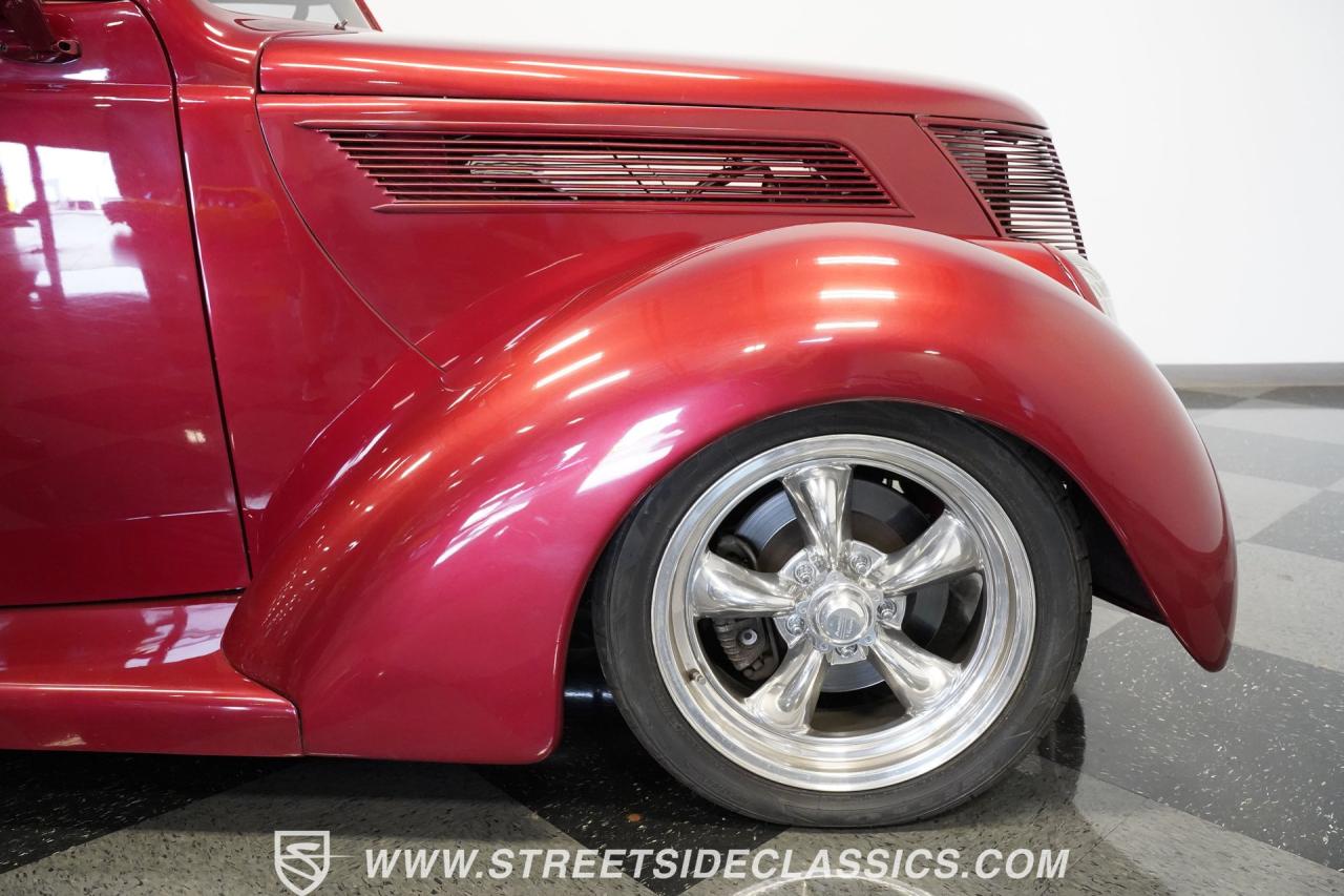 1937 Ford Cabriolet Street Rod