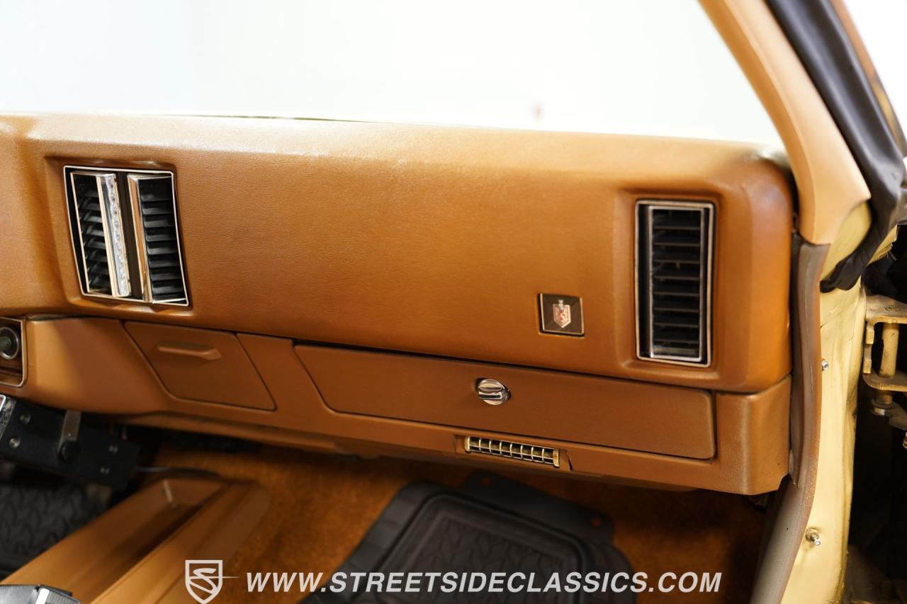 1977 Chevrolet Monte Carlo Landau