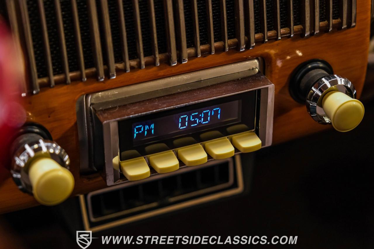 1940 Chevrolet Master Deluxe Street Rod