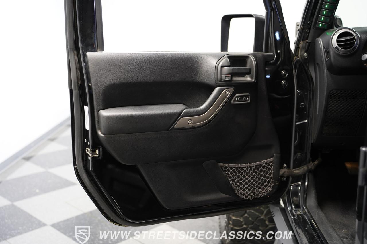 2014 Jeep Wrangler Unlimited Sport Hemi