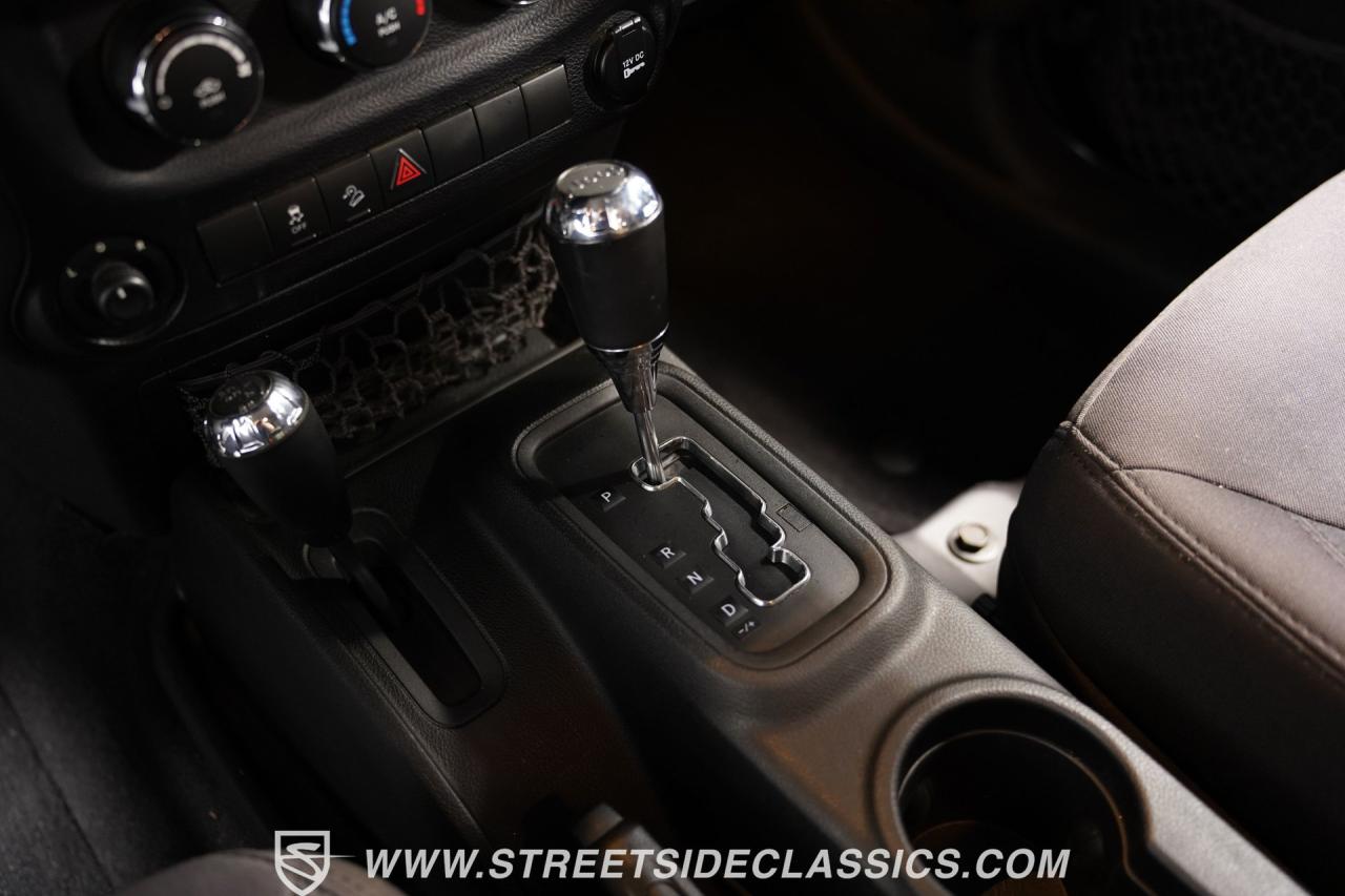 2014 Jeep Wrangler Unlimited Sport Hemi