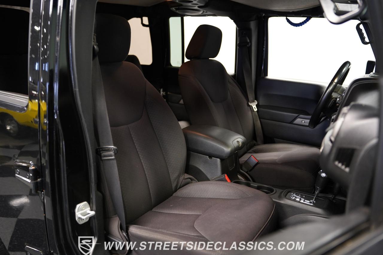 2014 Jeep Wrangler Unlimited Sport Hemi