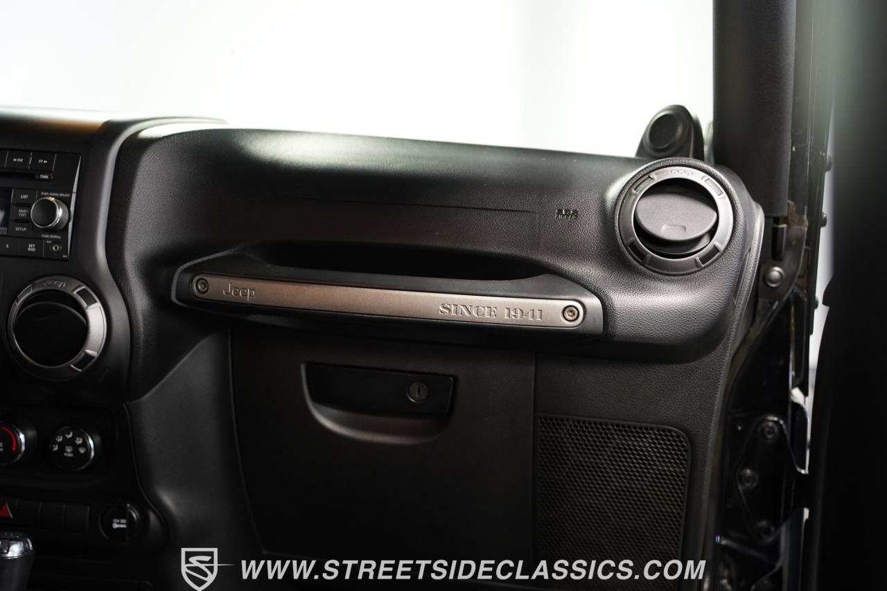 2014 Jeep Wrangler Unlimited Sport Hemi