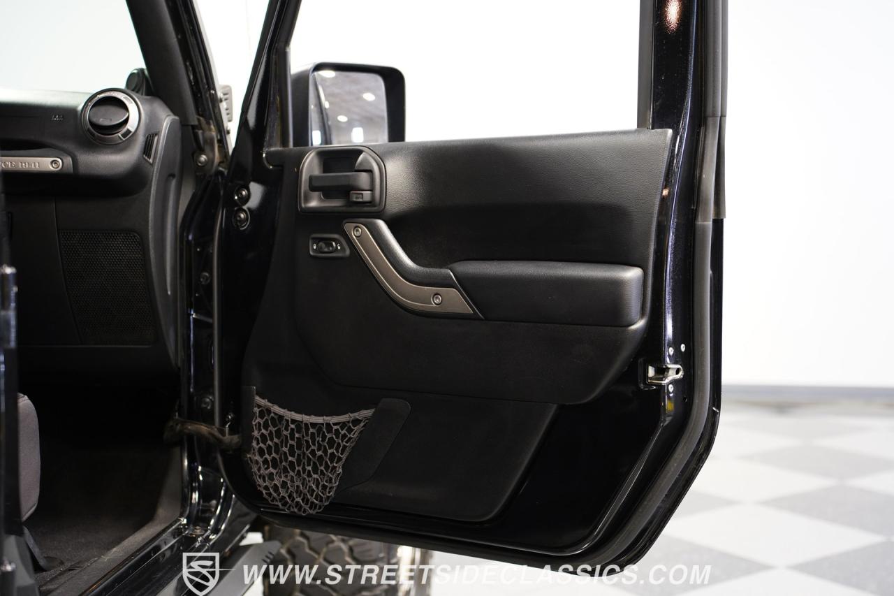 2014 Jeep Wrangler Unlimited Sport Hemi