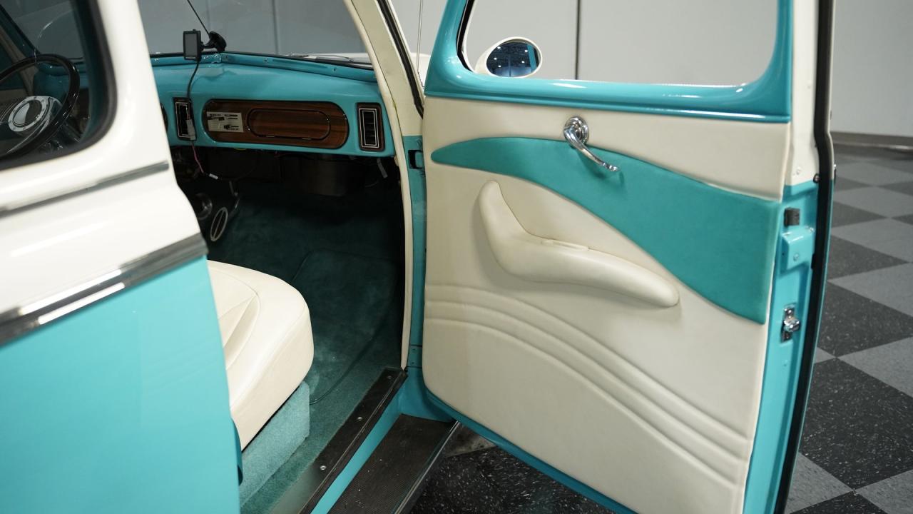 1946 Ford Custom Coupe