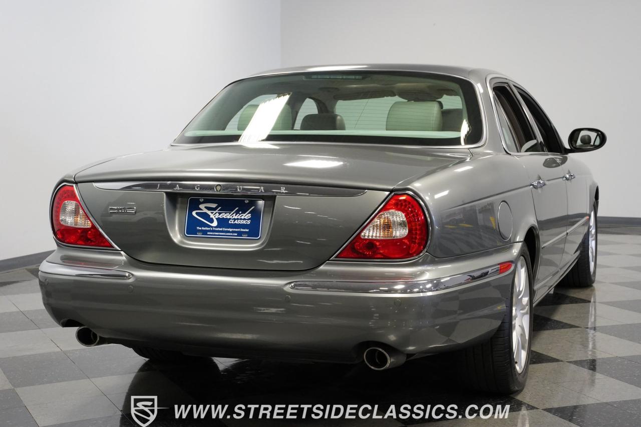 2004 Jaguar XJ8