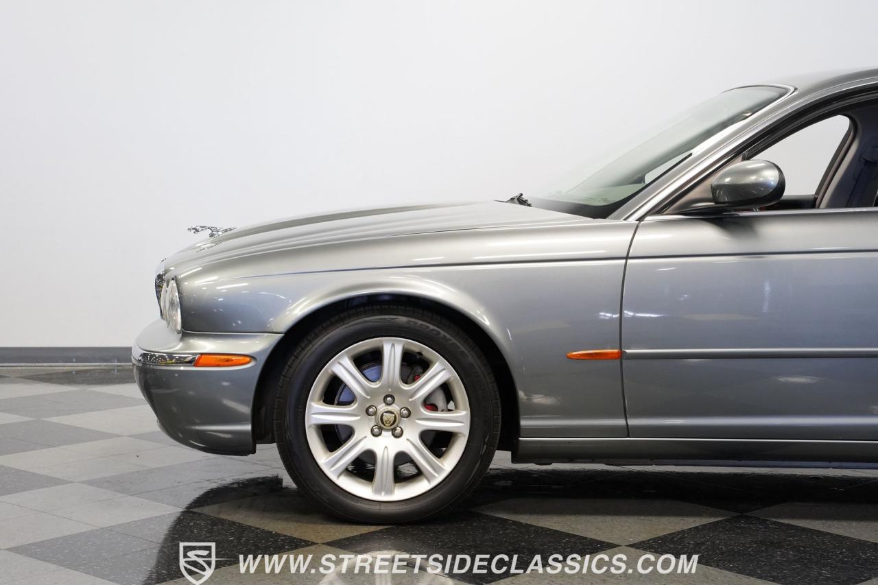 2004 Jaguar XJ8