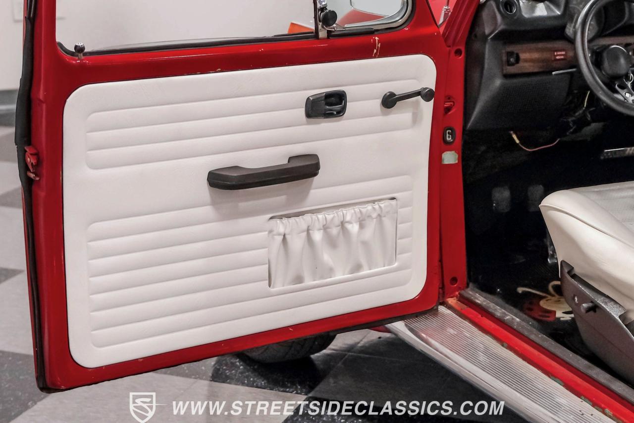 1975 Volkswagen Super Beetle