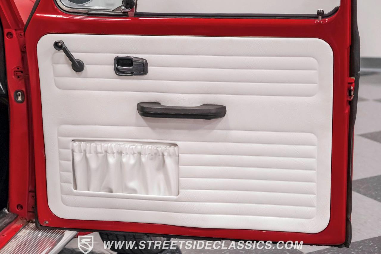 1975 Volkswagen Super Beetle