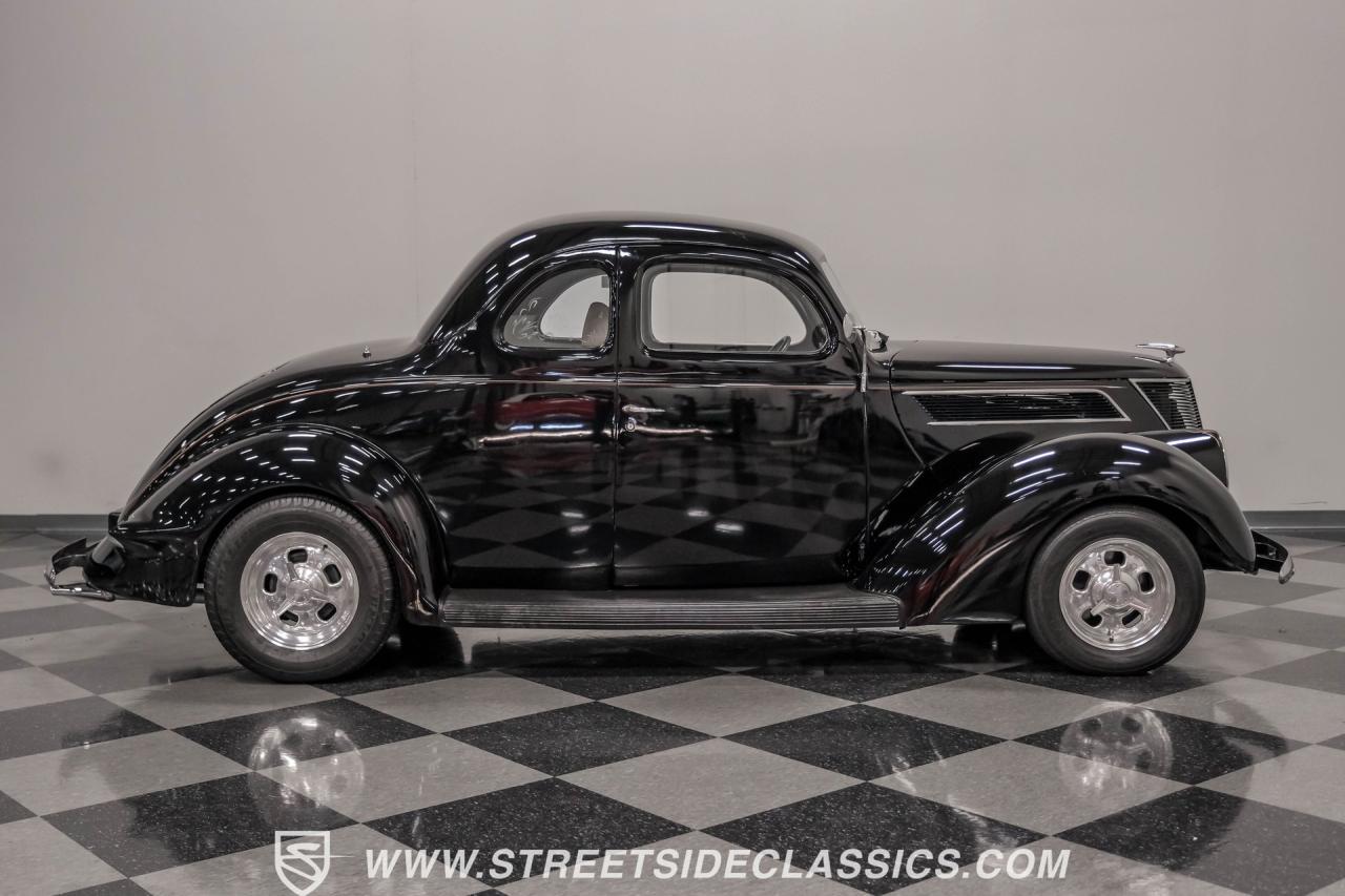 1937 Ford Coupe