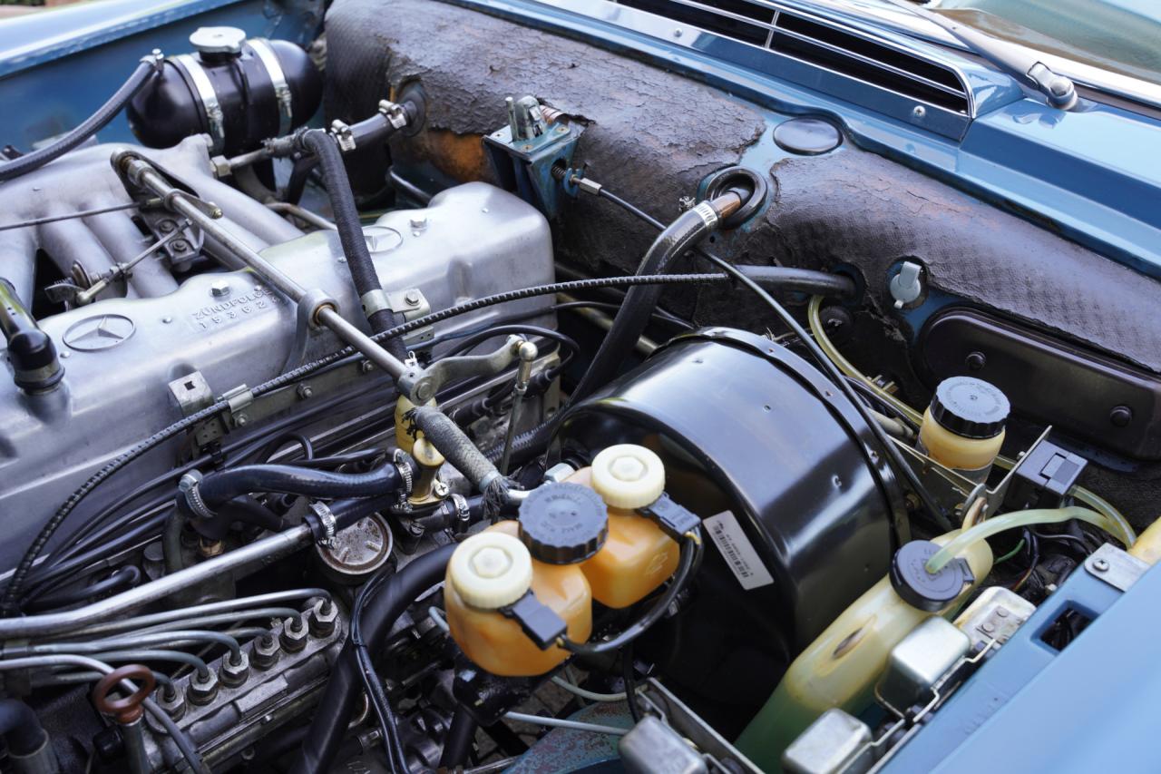 1968 Mercedes - Benz Mercedes Benz 280 SL Pagode &ldquo;with manual gearbox&rdquo;