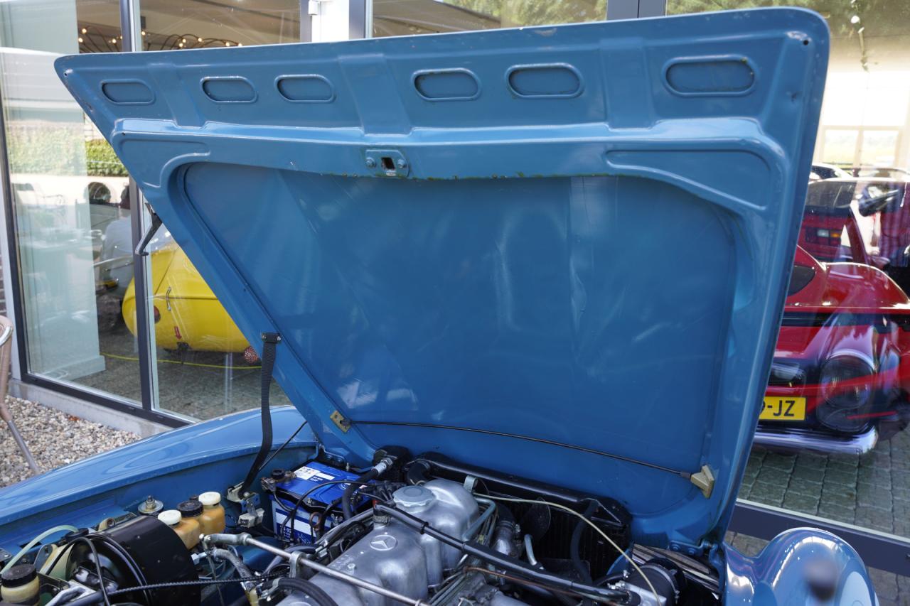 1968 Mercedes - Benz Mercedes Benz 280 SL Pagode &ldquo;with manual gearbox&rdquo;