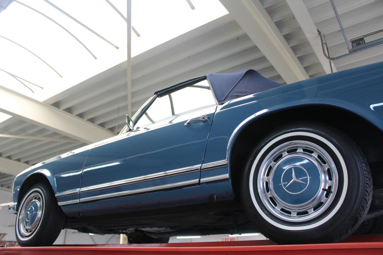 1968 Mercedes - Benz Mercedes Benz 280 SL Pagode &ldquo;with manual gearbox&rdquo;