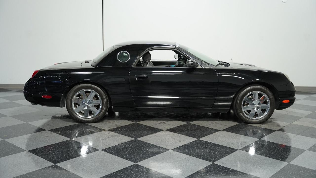 2002 Ford Thunderbird