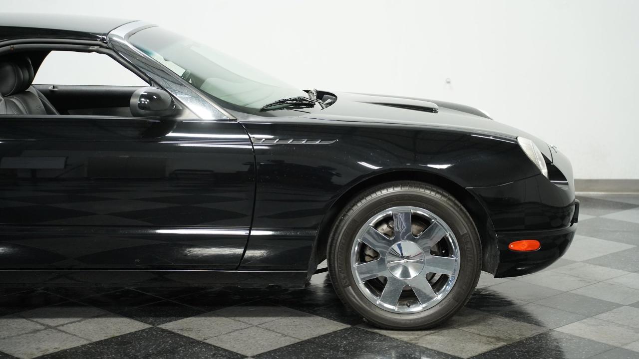 2002 Ford Thunderbird