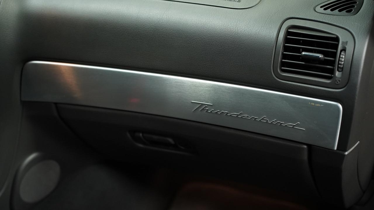 2002 Ford Thunderbird