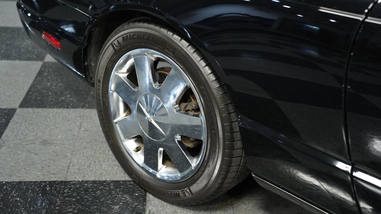 2002 Ford Thunderbird