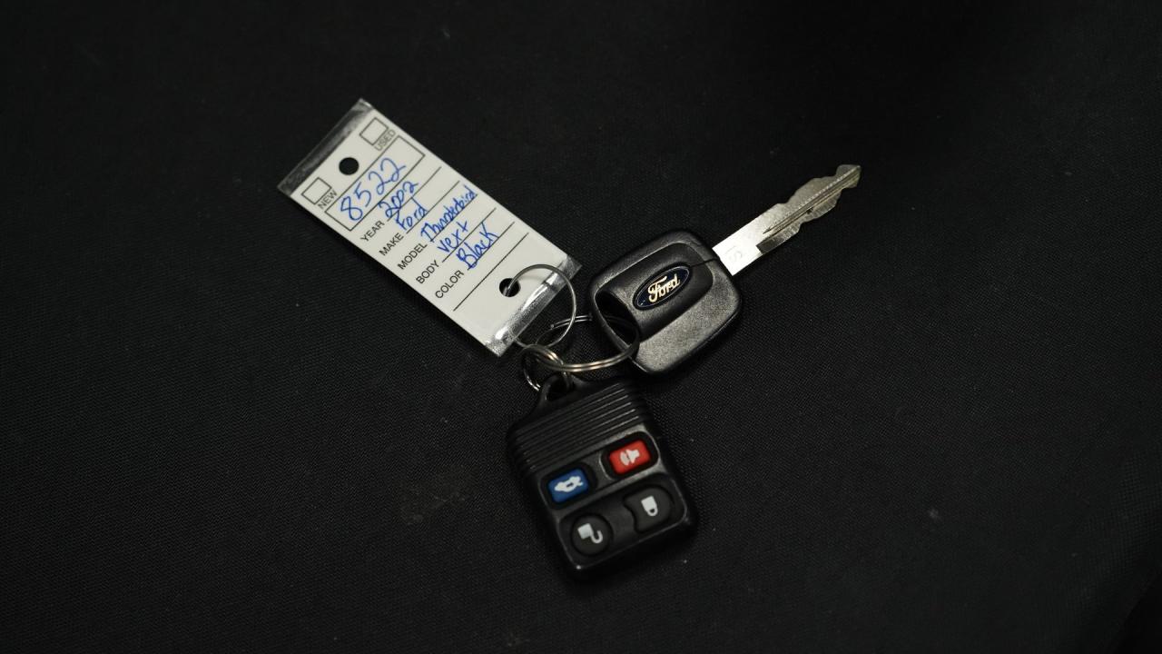 2002 Ford Thunderbird