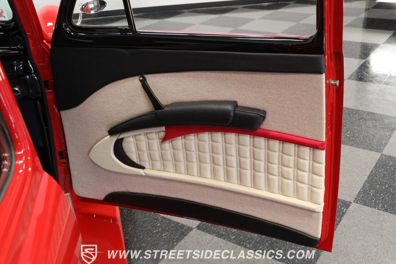 1940 Chevrolet Master Deluxe StreetRod