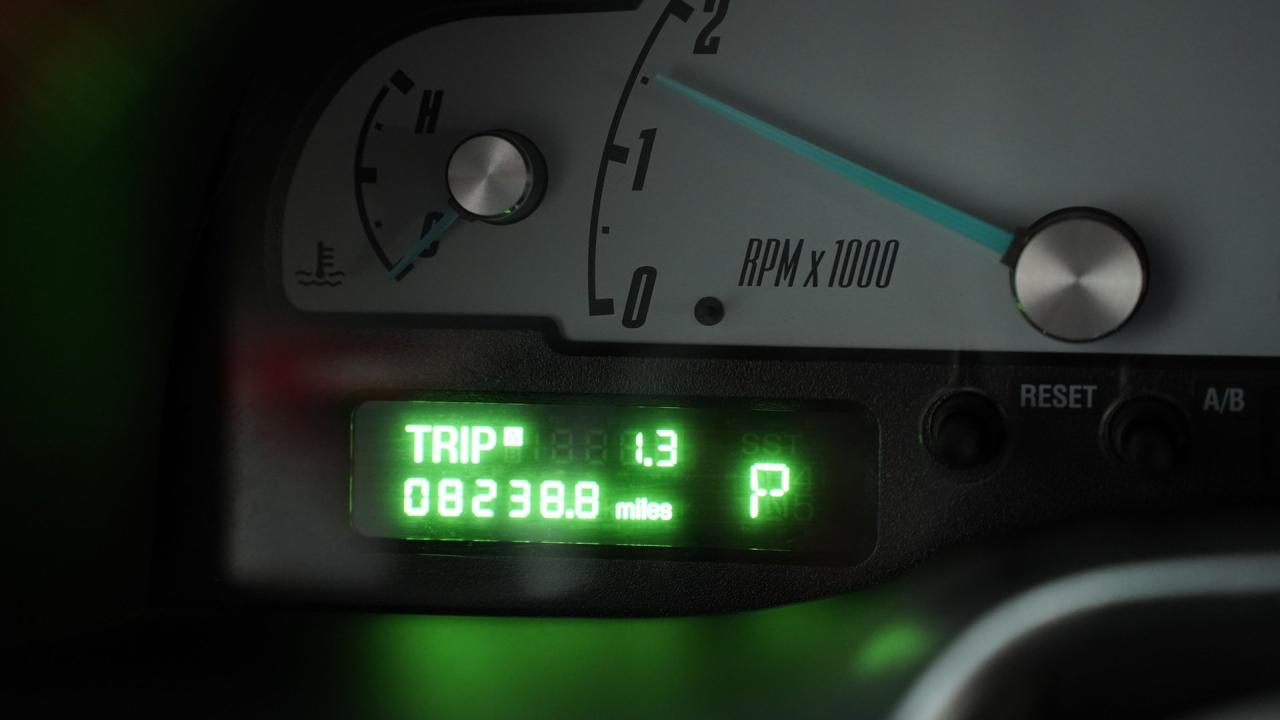 2002 Ford Thunderbird