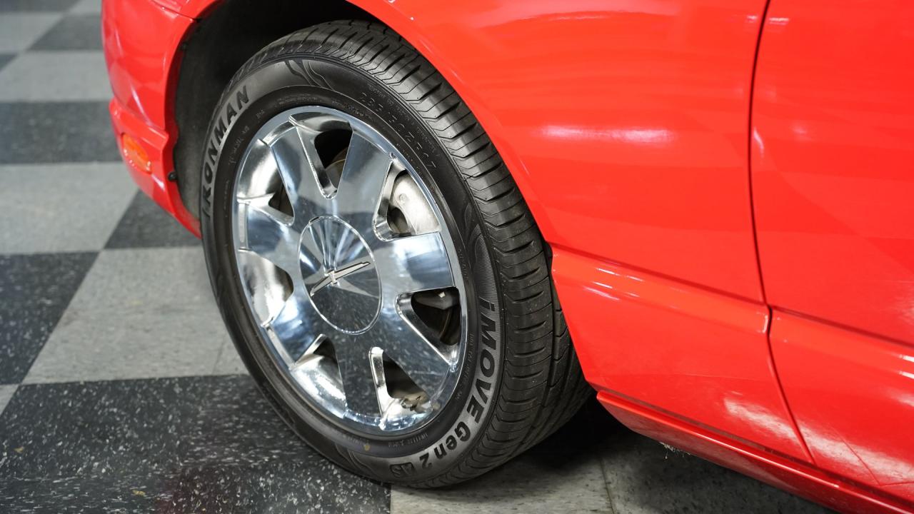 2002 Ford Thunderbird