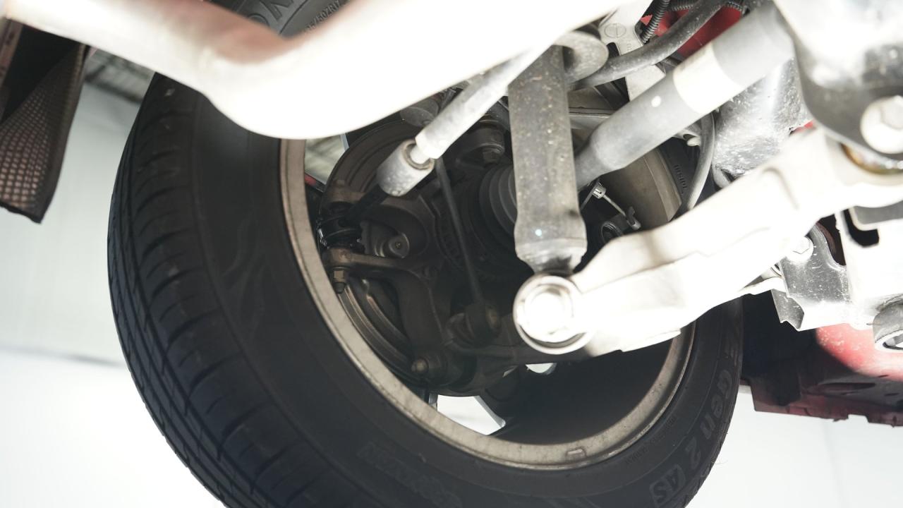 2002 Ford Thunderbird