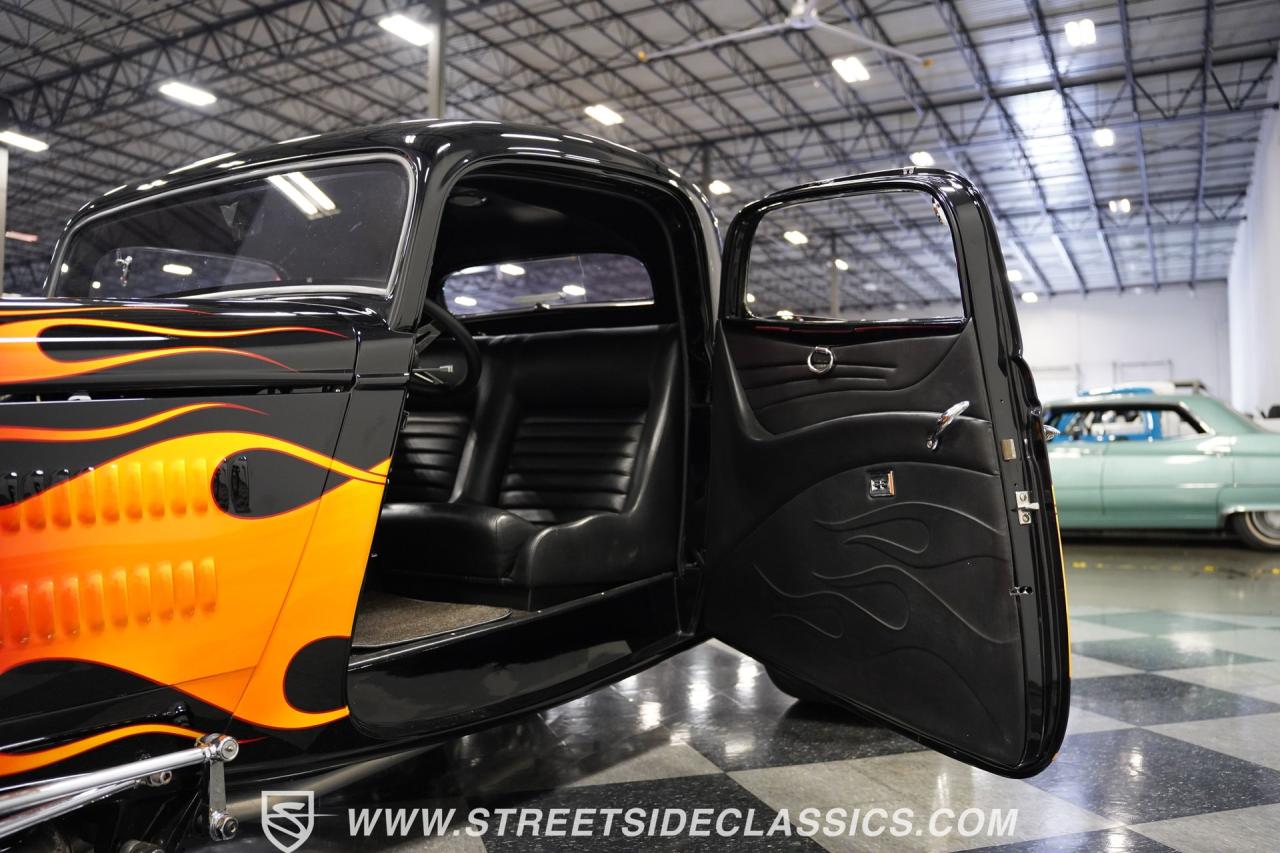 1934 Ford 3-Window Coupe