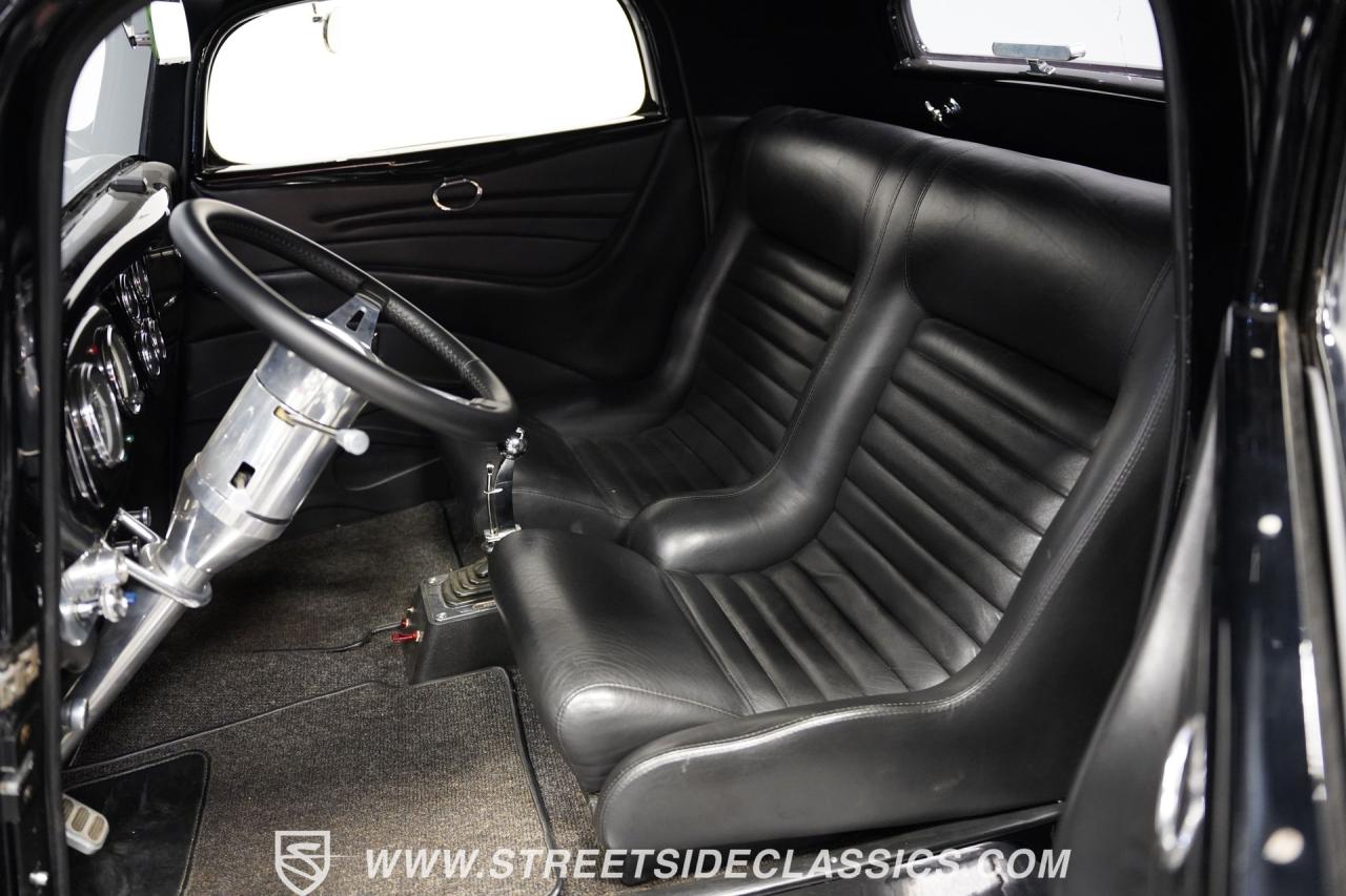 1934 Ford 3-Window Coupe