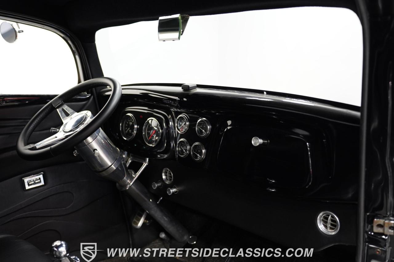 1934 Ford 3-Window Coupe