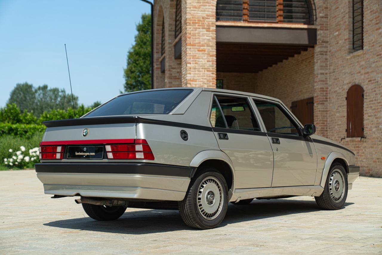 1989 Alfa Romeo 75 2.0
